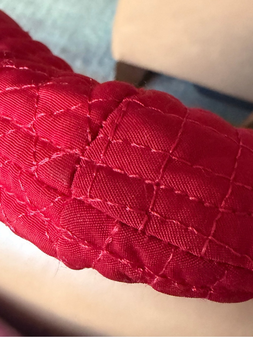 Vera Bradley Bright Red Quilted Crossbody Shoulder Bag - Picture 9 of 10